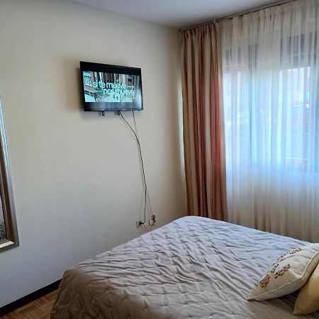 Apartamento Araceli Proximo A Clinica Oftalmologica Fdez Vega Apartment Oviedo Exterior photo
